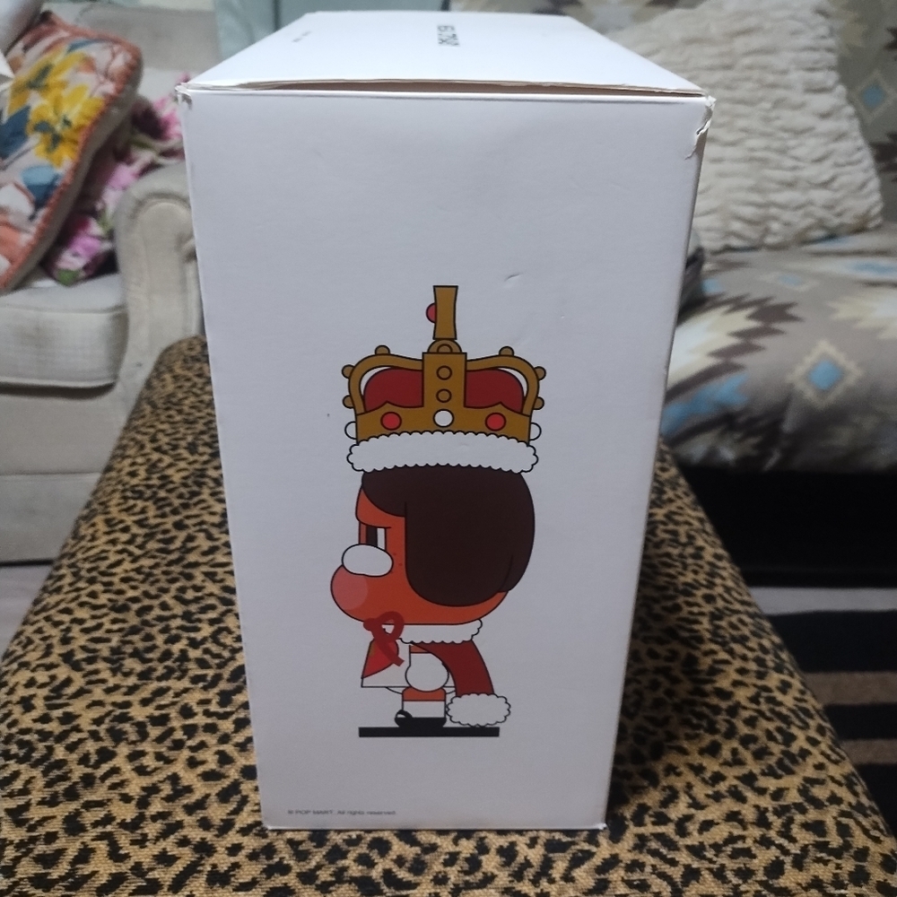 SOLD- Pop Mart- Mega Crybaby 400%- Queen Of Broken Heart - Picture 6 of 9